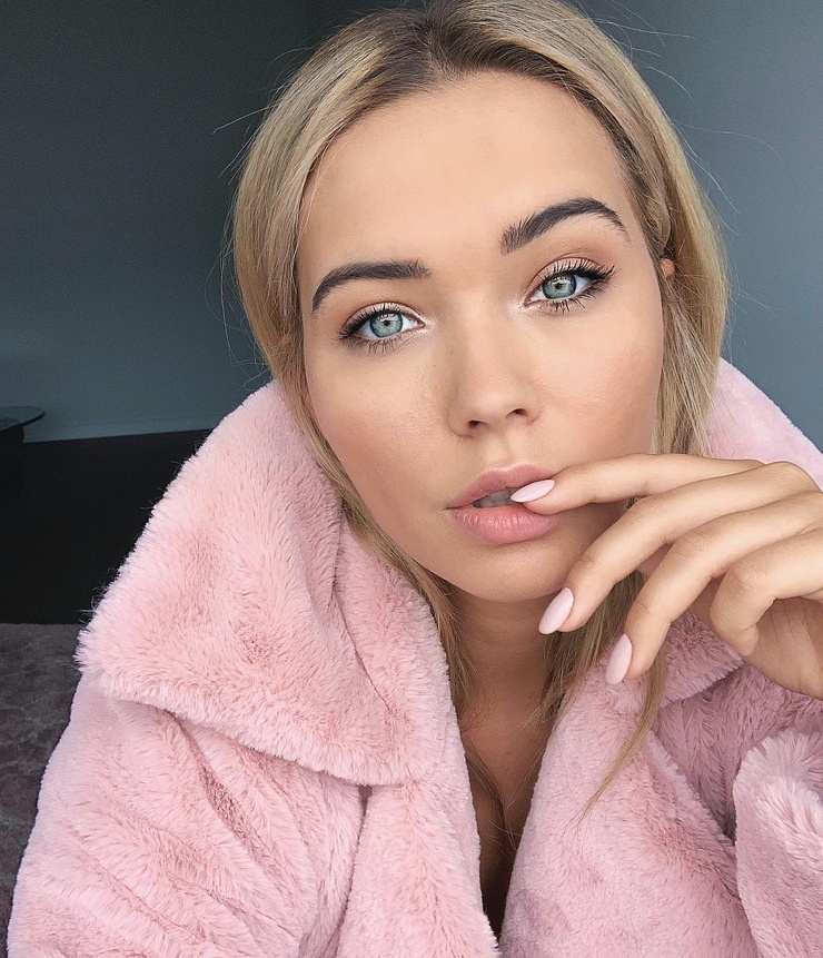 Sandra Kubicka Sandra Kubicka