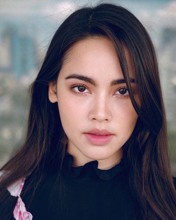 Urassaya Sperbund