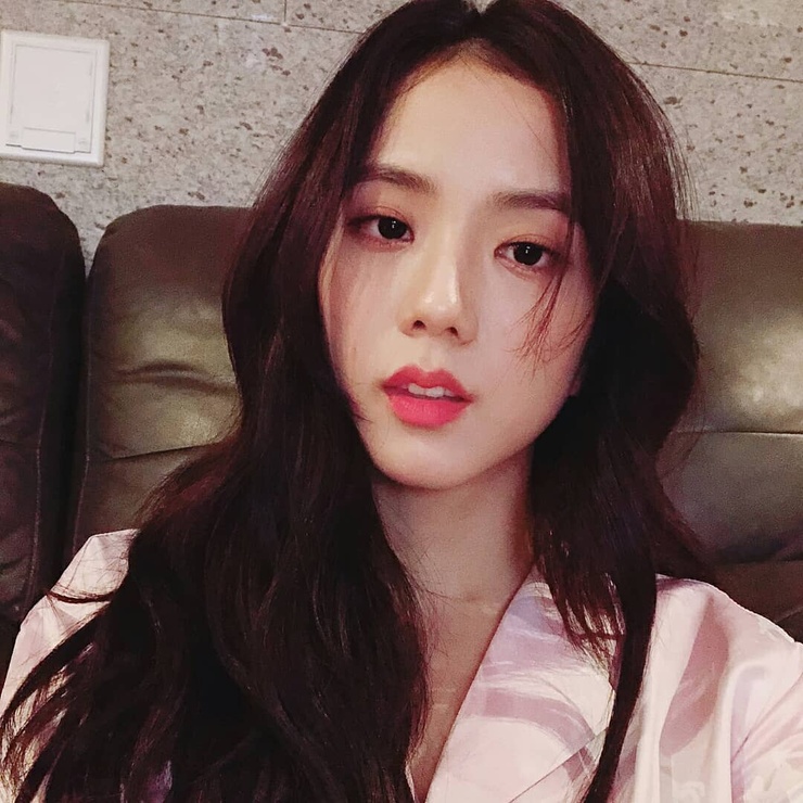 Picture of Kim Jisoo