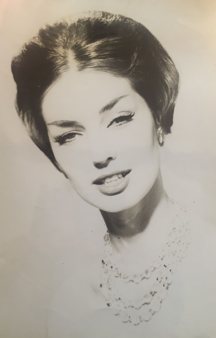 Dolores Hawkins (Model)