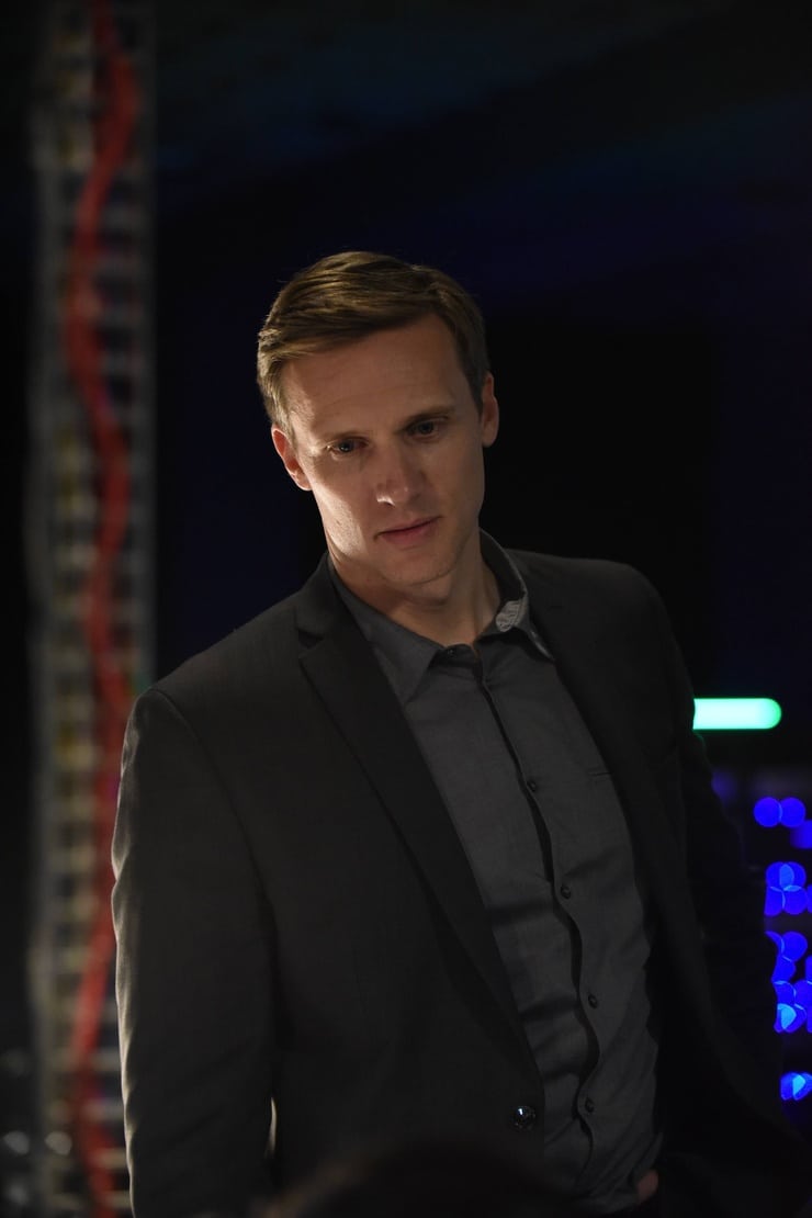 Teddy Sears