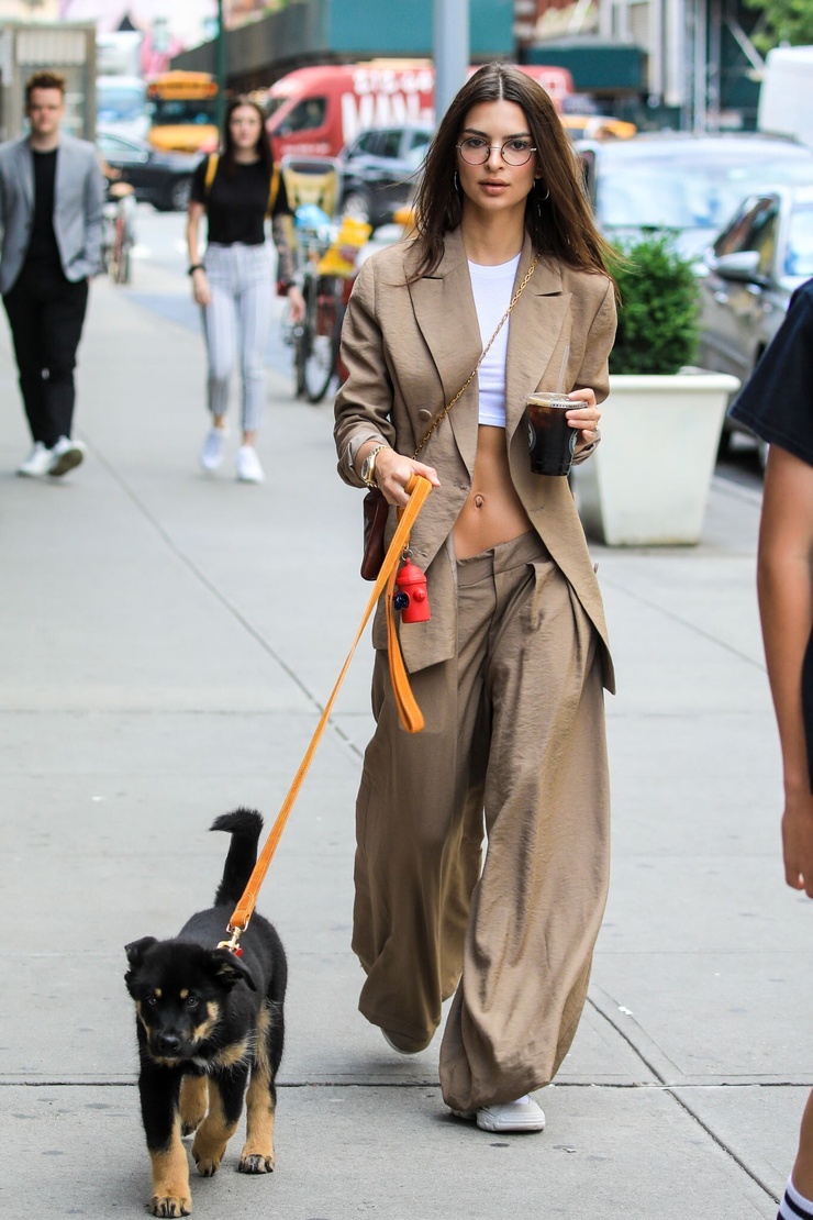 Emily Ratajkowski