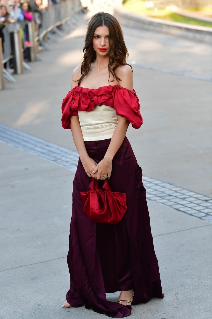 Emily Ratajkowski