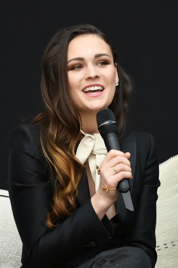 Sophie Skelton