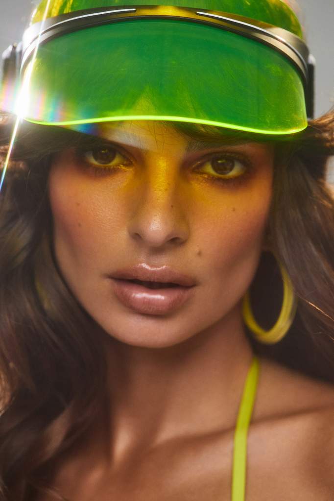 Emily Ratajkowski