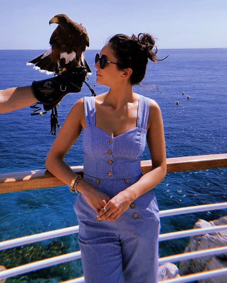 Nina Dobrev