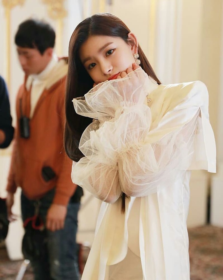 Yiren Yiren