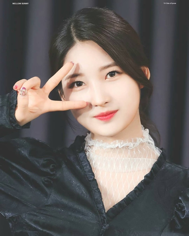 Sihyeon Sihyeon