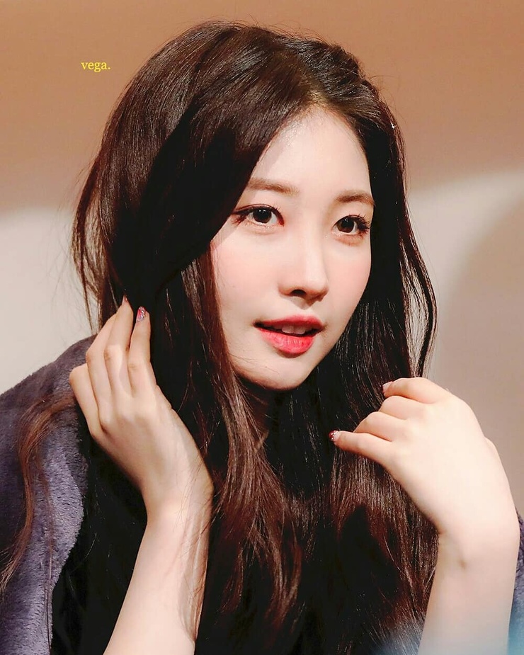 Sihyeon Sihyeon