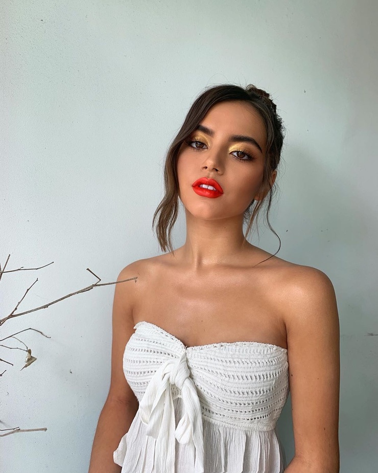 Isabela Moner Isabela Moner
