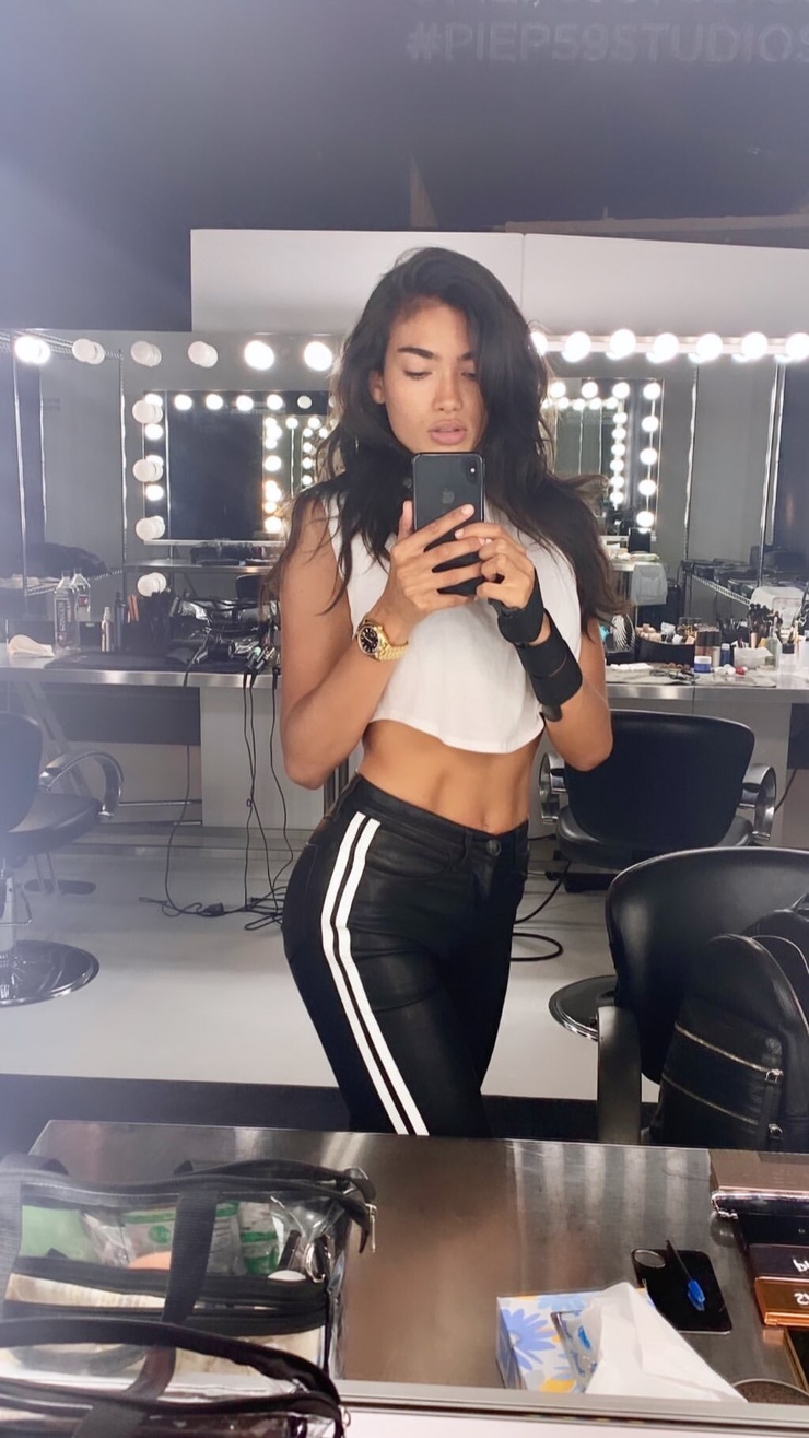 Kelly Gale Kelly Gale