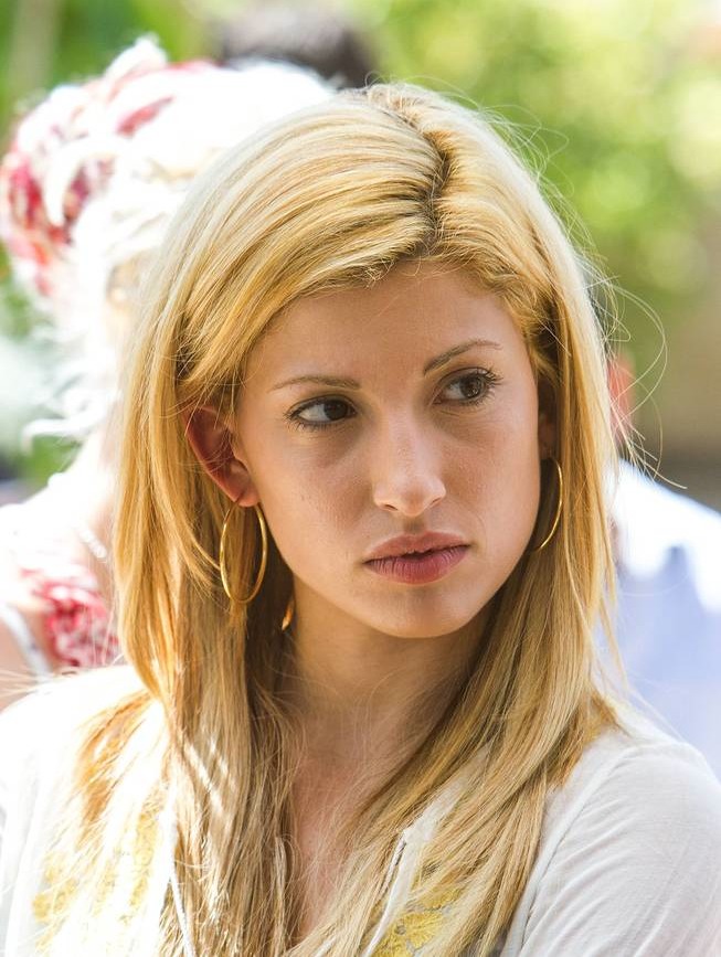 Tania Raymonde