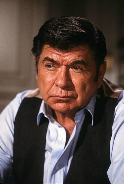 Claude Akins