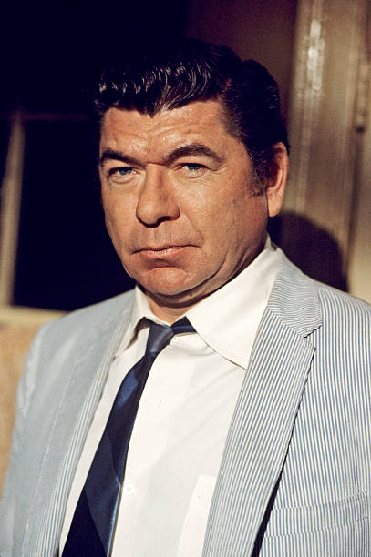 Claude Akins