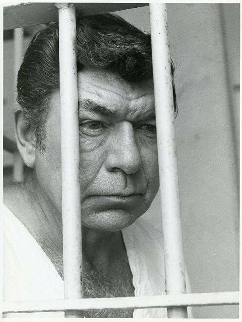 Claude Akins