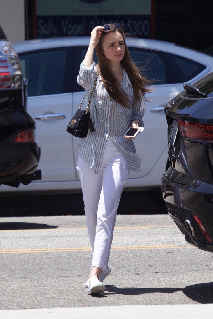 Lily Collins
