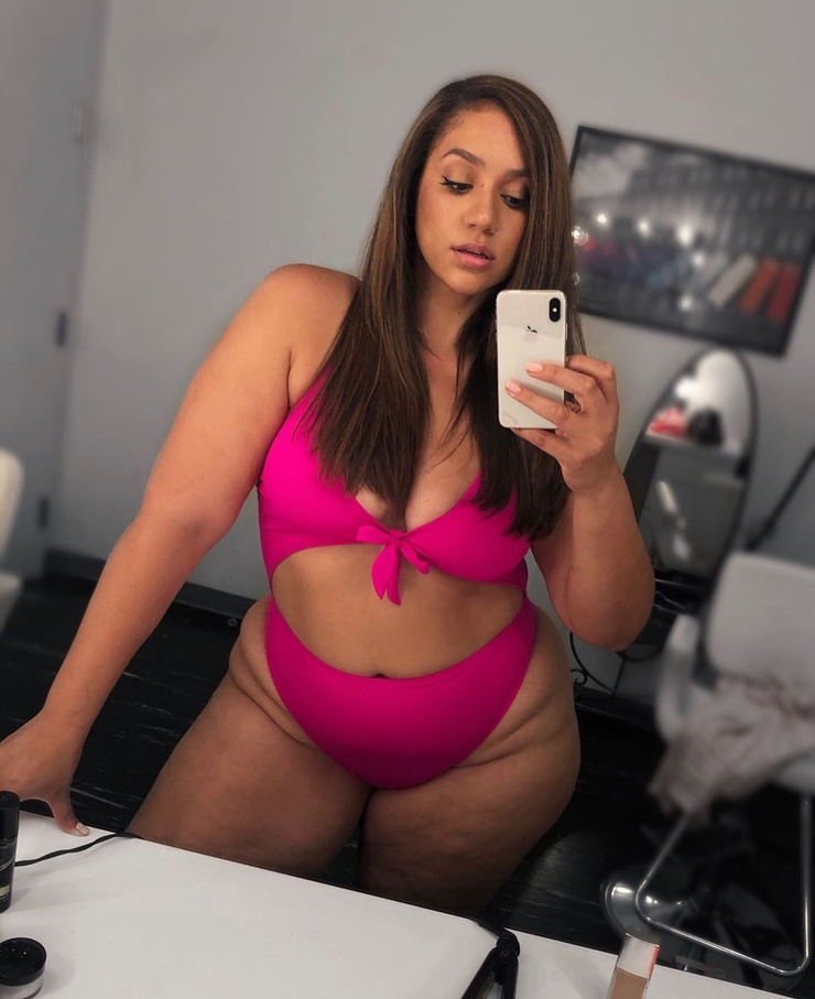 Erica Lauren (Plus Size Model)