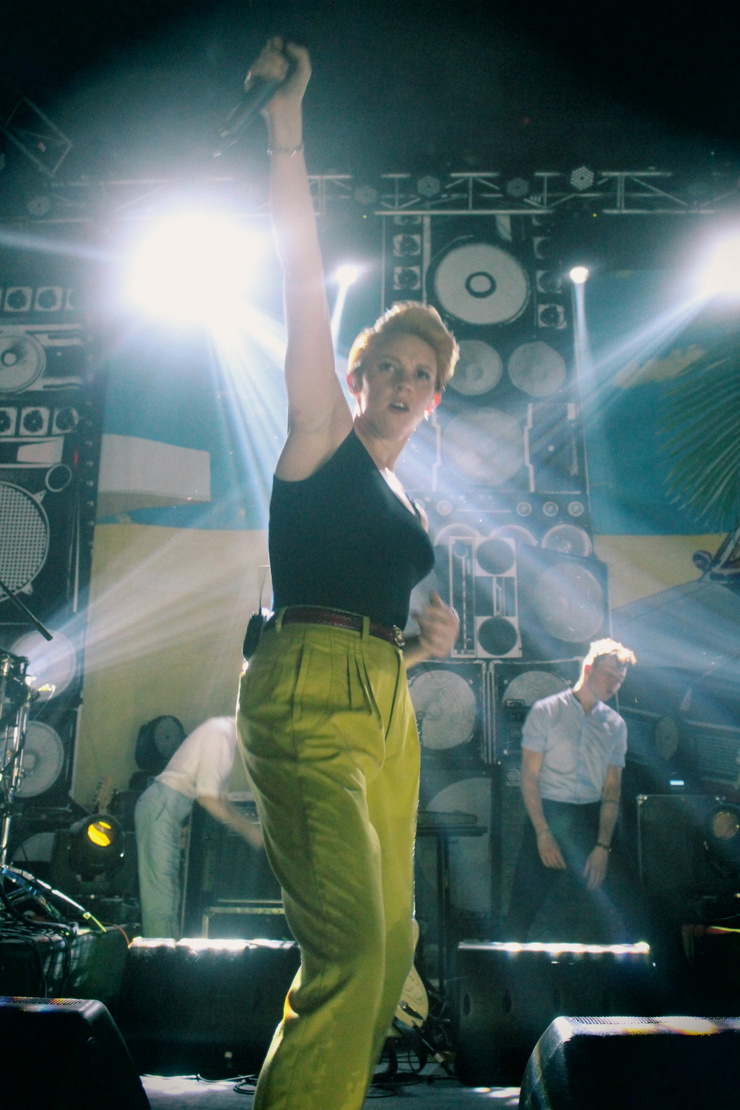 La Roux