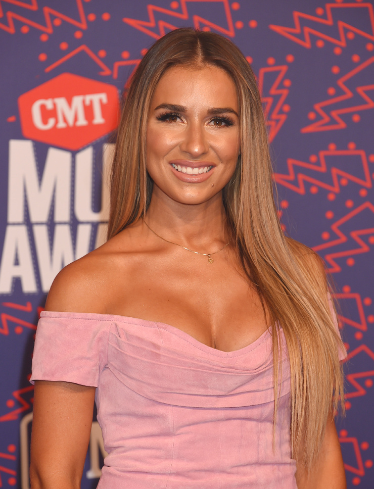 Jessie James Decker