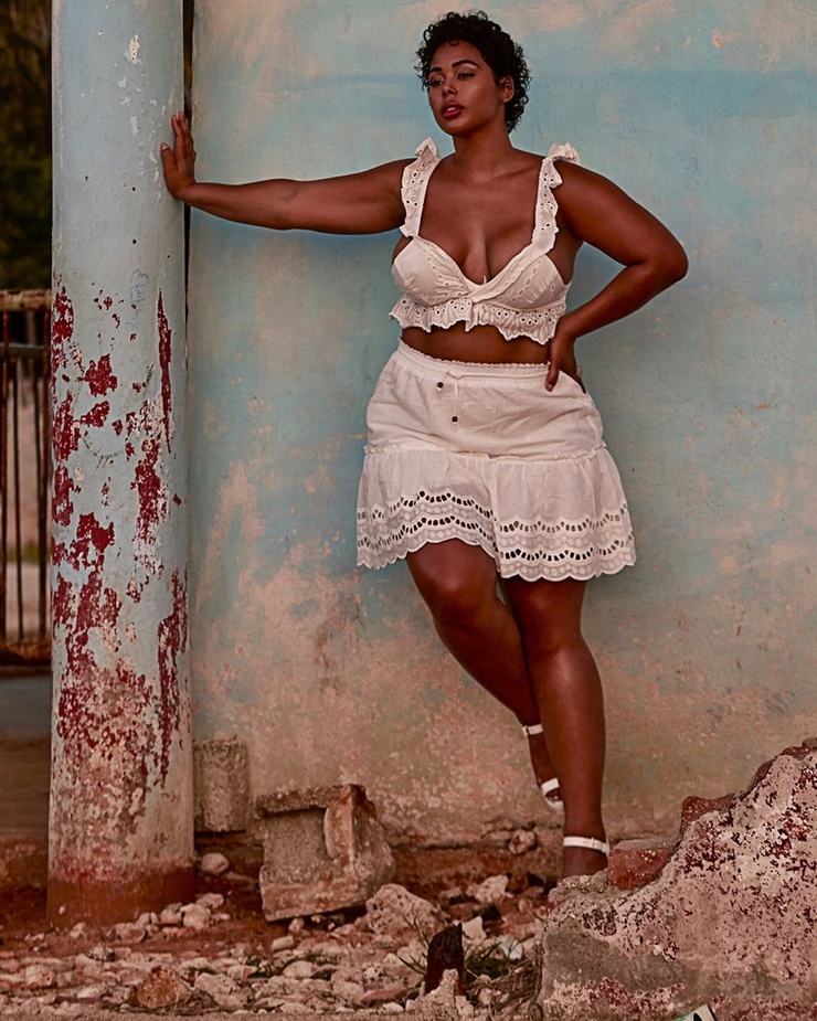 Tabria Majors