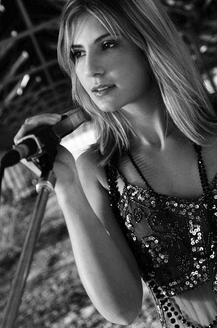 Ania Jools