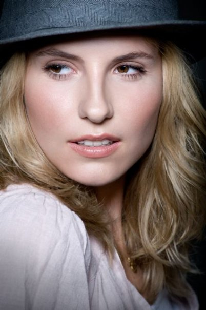 Ania Jools
