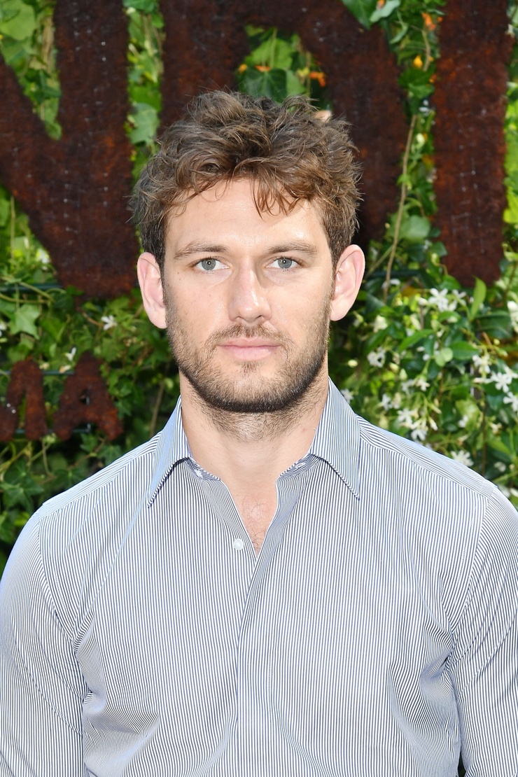 Alex Pettyfer