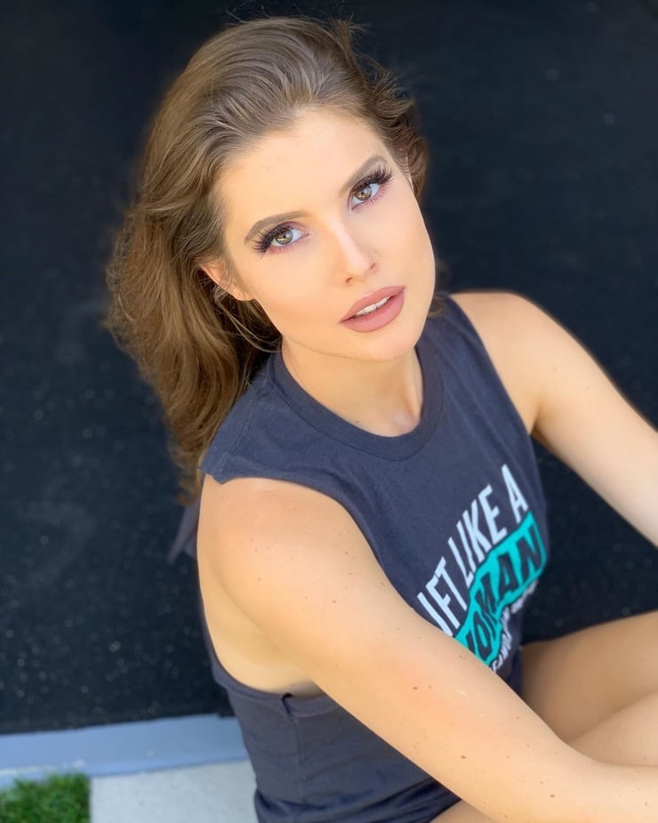 Amanda Cerny