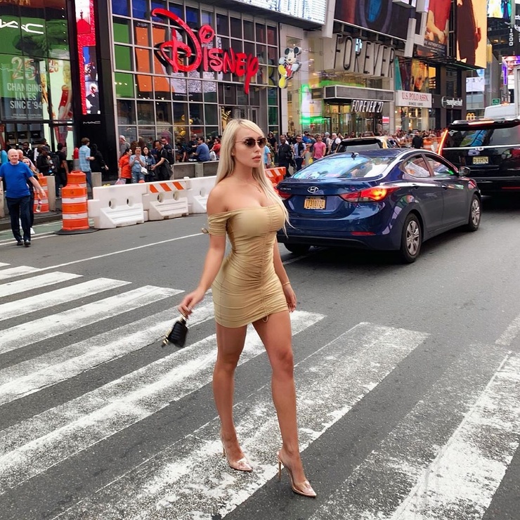 Daniella Chavez Daniella Chavez