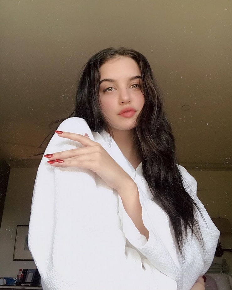 Lilimar Hernandez