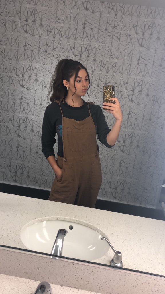 Kira Kosarin