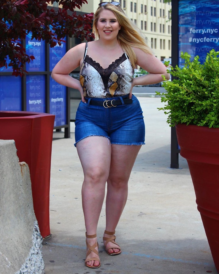 Sophie Turner (Plus Size)
