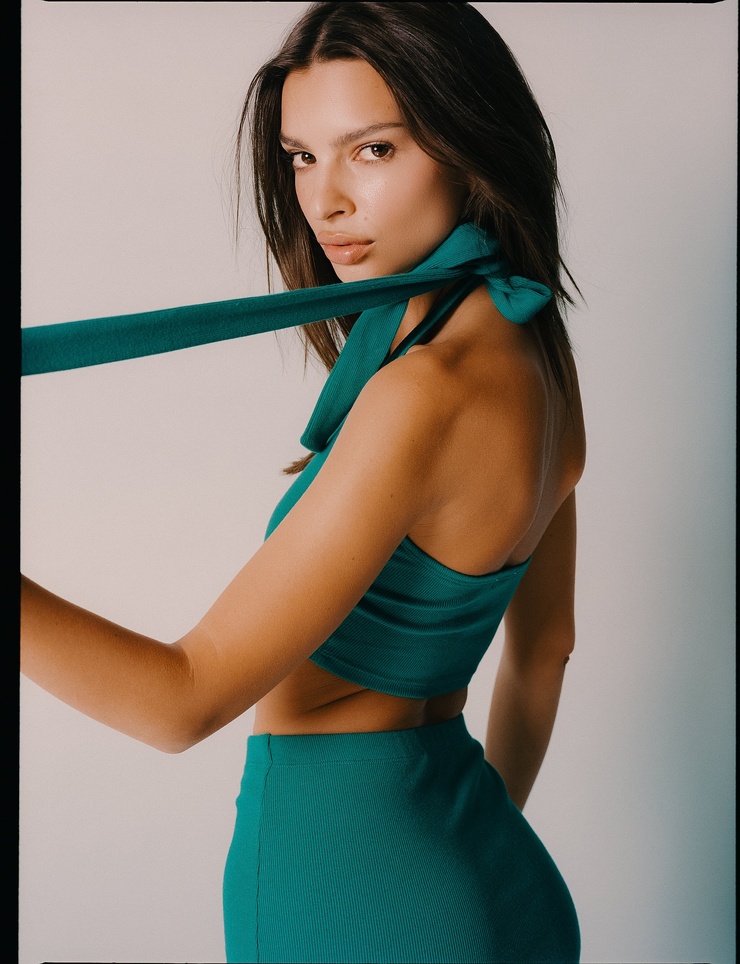 Emily Ratajkowski