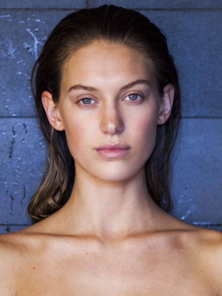 Picture of Caroline Lowe