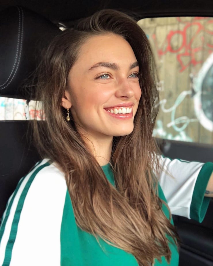Charleen Weiss Charleen Weiss