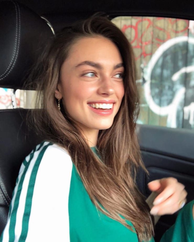 Charleen Weiss Charleen Weiss