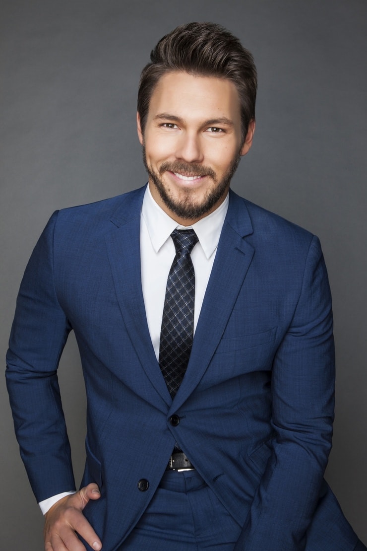 Scott Clifton