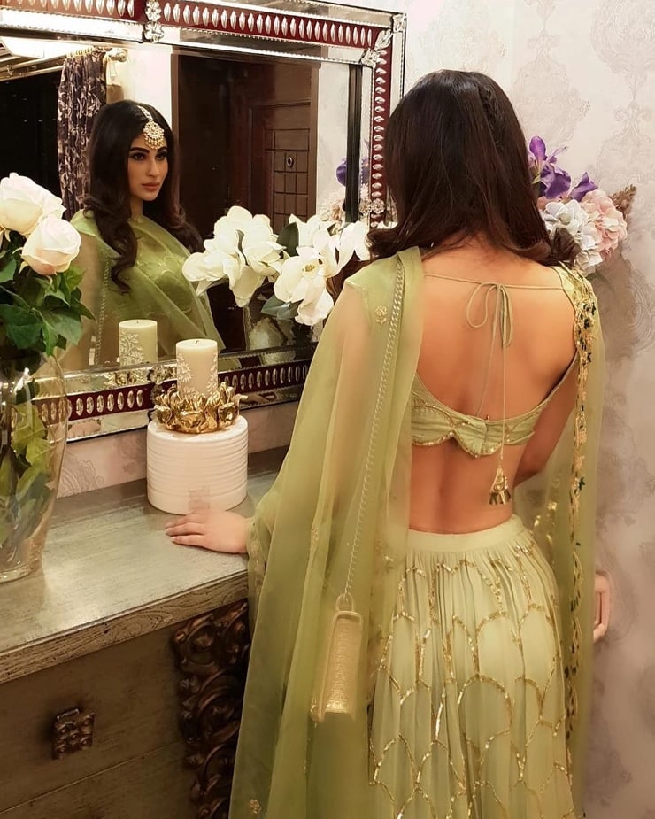 Mouni Roy