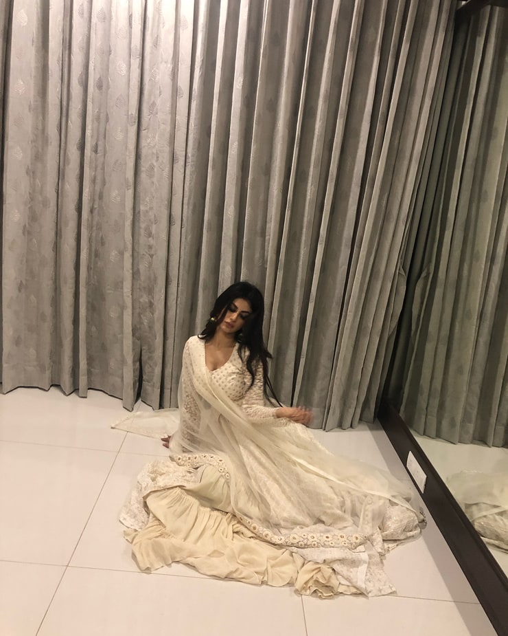 Mouni Roy