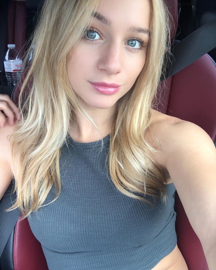 Mollee Gray