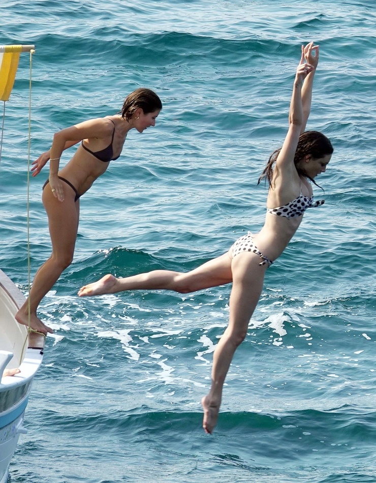 Phoebe Tonkin Phoebe Tonkin