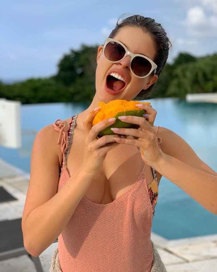 Amanda Cerny