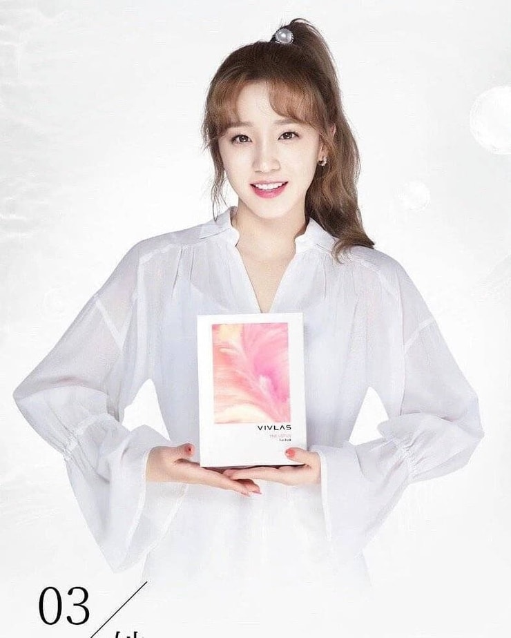 Yuqi Yuqi