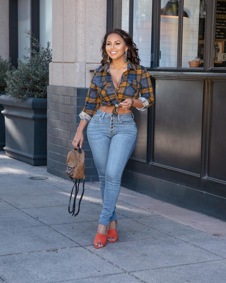 Dolly Castro