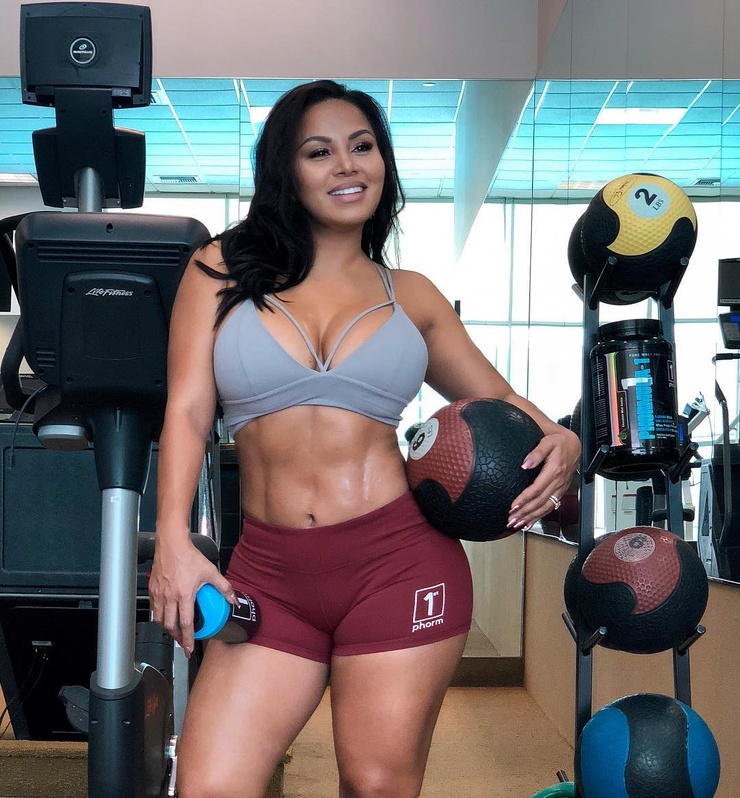 Dolly Castro