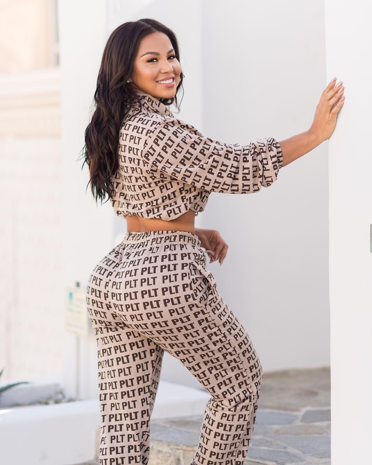 Dolly Castro