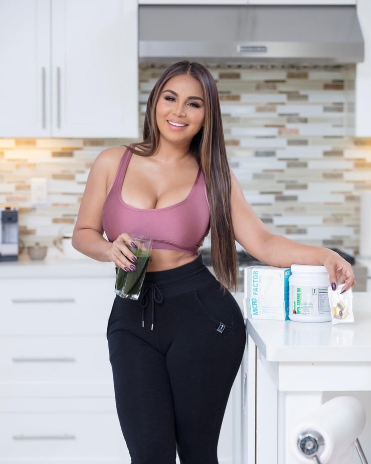 Dolly Castro