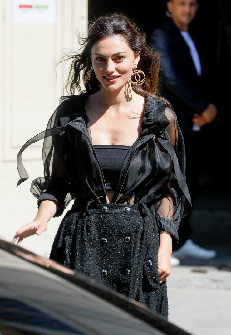 Phoebe Tonkin