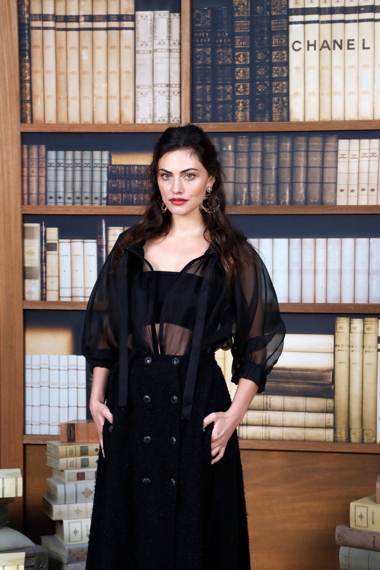 Phoebe Tonkin