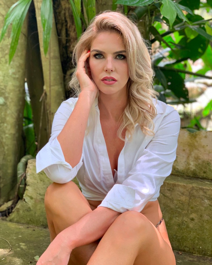Kendra von Bernuth Kendra von Bernuth